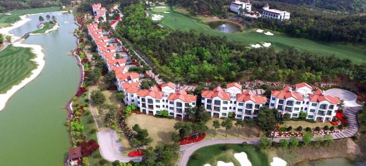 松树岭酒店(PineRidge Resort)图片