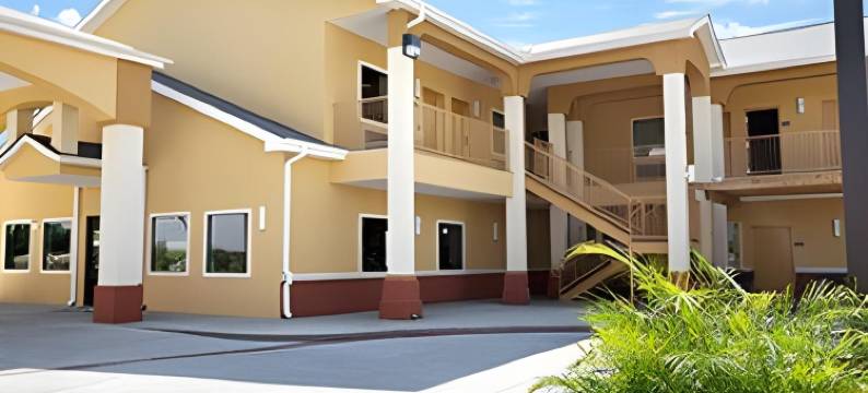 冈萨雷斯温德姆戴斯套房酒店(Days Inn & Suites by Wyndham Gonzales TX)图片