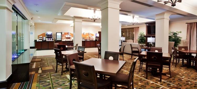 智选假日套房酒店哥伦布 Ft本宁(Holiday Inn Express & Suites Columbus - FT Benning Maingate by IHG)图片