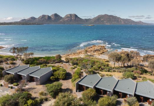 Edge of the Bay ResortHotel Overview