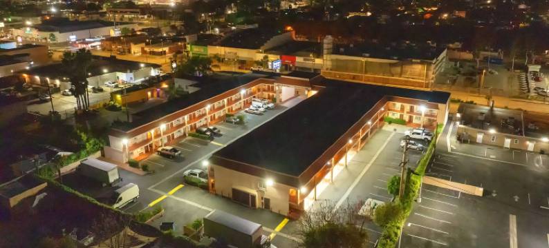洛杉矶地区贝尔温德姆Travelodge套房酒店(Travelodge Inn & Suites by Wyndham Bell Los Angeles Area)图片