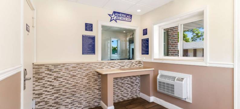 阿弗内尔伍德布里奇美洲最佳价值旅店(Americas Best Value Inn Avenel Woodbridge)图片