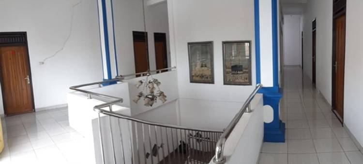 洛斯曼伊布Hj.塔尔约酒店(Losmen Ibu Hj. Tarjo)图片