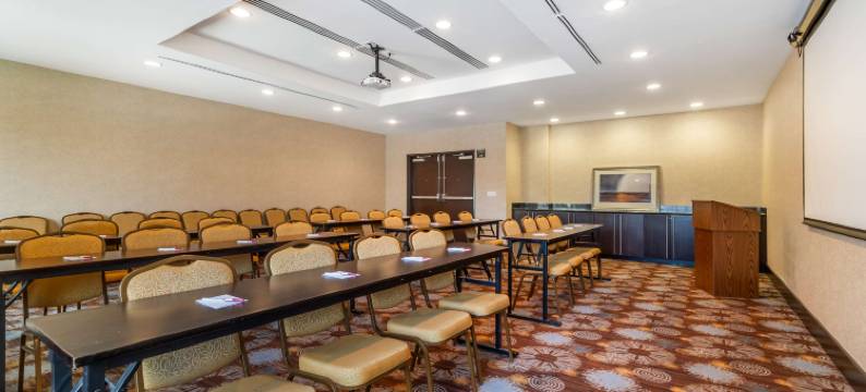 莱托贝斯特韦斯特优质套房酒店(Best Western Plus Lytle Inn  Suites)图片