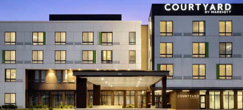 奥马哈东康瑟尔布拉夫斯万怡酒店(Courtyard Omaha East/Council Bluffs, IA)图片