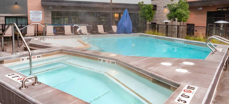 盐湖城卡顿伍德万怡酒店(Courtyard Salt Lake City Cottonwood)图片