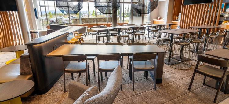 安大略机场-兰丘库卡蒙加万豪SpringHill Suites酒店(SpringHill Suites Ontario Airport/Rancho Cucamonga)图片