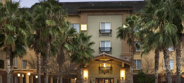 云杉登陆长住套房酒店贝尔维尤(Larkspur Landing Extended Stay Suites Bellevue)图片
