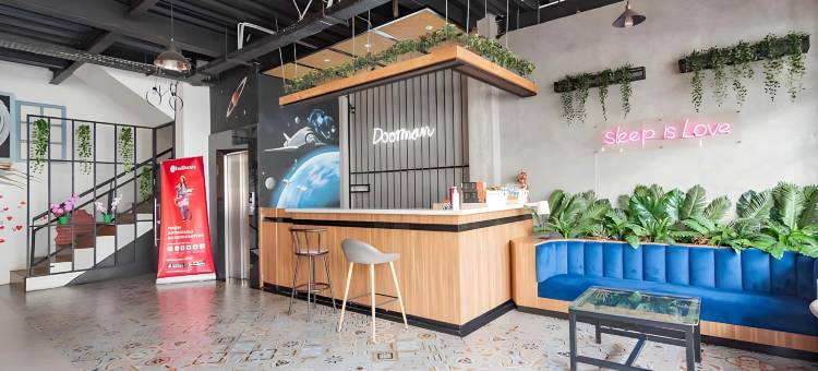 红多兹Plus@门卫旅馆(RedDoorz Plus @ Doorman Guest House)图片