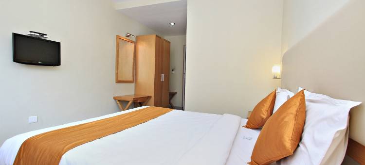 OYO 10950 山区宫殿酒店(Townhouse Hills Palace)图片