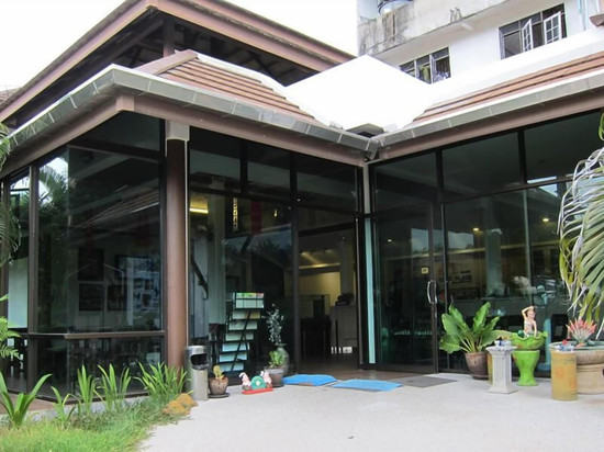 甲米舒适酒店