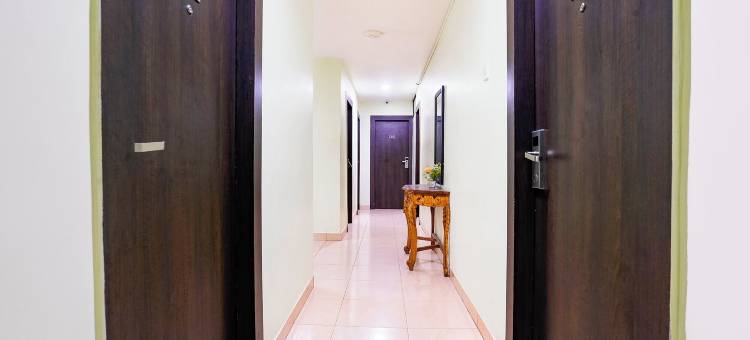 FabHotel Manoshanti - 靠近Big Daddy娱乐场(FabHotel Manoshanti - Nr. Big Daddy Casino)图片