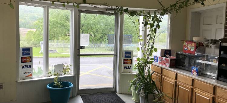 阿尔图纳休闲酒店(Relax Inn Altoona)图片