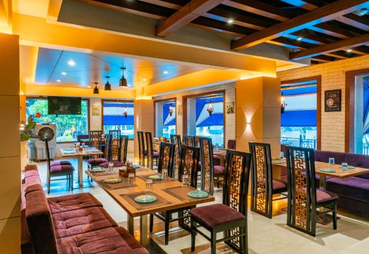 Treebo the Blue Roof Hotel Overview