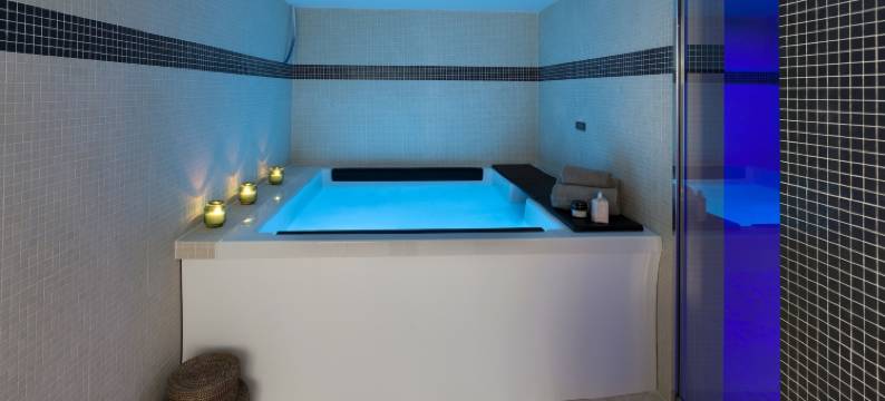 老卡斯蒂酒店(Le Vieux Castillon)图片