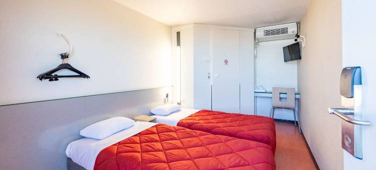 昂热布库泽普瑞米尔经典酒店(Premiere Classe Angers Ouest - BEAUCOUZÉ)图片