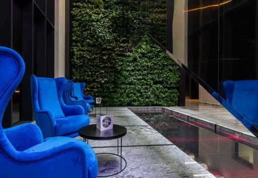 Vola Residence Hotel Overview