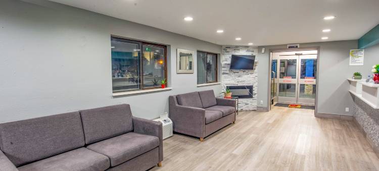 罗克福德温德姆速8酒店(Super 8 by Wyndham Rockford)图片