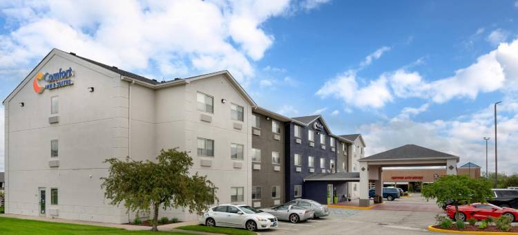 北格林菲尔德舒适套房酒店(Comfort Inn & Suites North Greenfield)图片