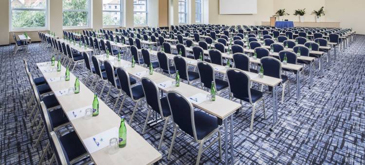 布拉格城堡金字塔OREA酒店(Orea Hotel Pyramida Praha)图片