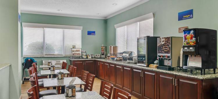 蒂尔湖贝斯特韦斯特酒店(Best Western Teal Lake Inn)图片