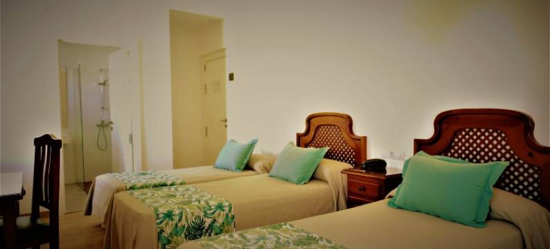 阿雅蒙提诺酒店(Hotel Ayamontino)图片