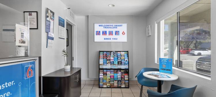 欧申赛德6号汽车旅馆(Motel 6 Oceanside, CA)图片