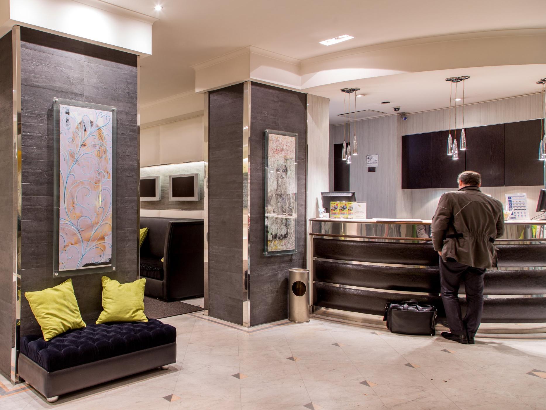 Hotel Ariston Over view