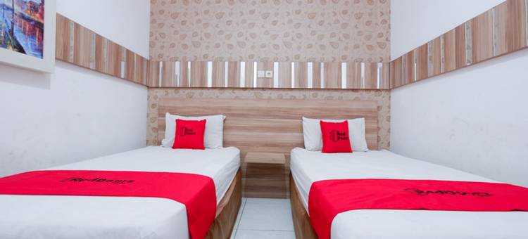 红门酒店-近新邦利马区(RedDoorz Near Plaza Simpang Lima)图片