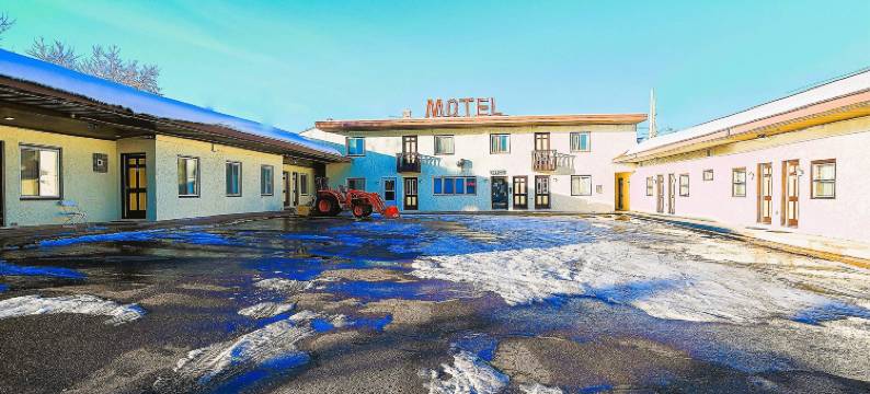 爱酒店银街 by OYO at 赫尔利 WI(Love Hotels Silver Street by OYO at Hurley WI)图片