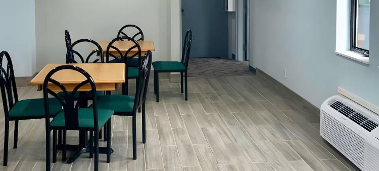 拉莫尼套房酒店(Lamoni Inn & Suites)图片