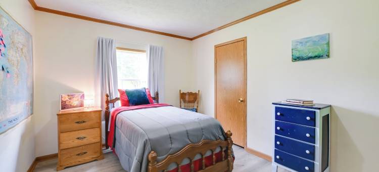 温馨和邀请家庭住宅 - 距离高尔夫球场2英里！(Warm and Inviting Family Home - 2 Mi to Golf Course!)图片