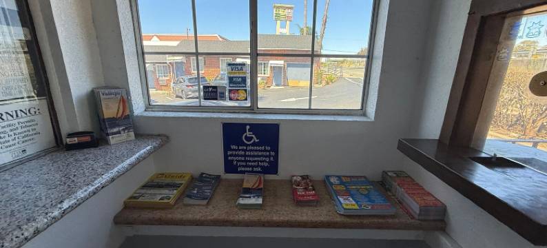 Discovery Inn 瓦列霍 I 80 靠近纳帕 CA(Discovery Inn Vallejo I 80 Near Napa CA)图片