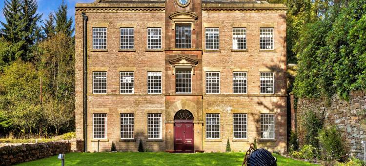 Historic Retreat in Peak District by River Dane图片