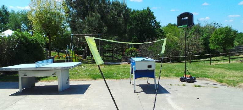 Beautiful holiday home with swimming pool图片