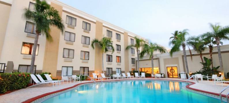 Holiday Inn 迈尔斯堡闹市HISTORIC(Holiday Inn FORT MYERS - DOWNTOWN AREA by IHG)图片