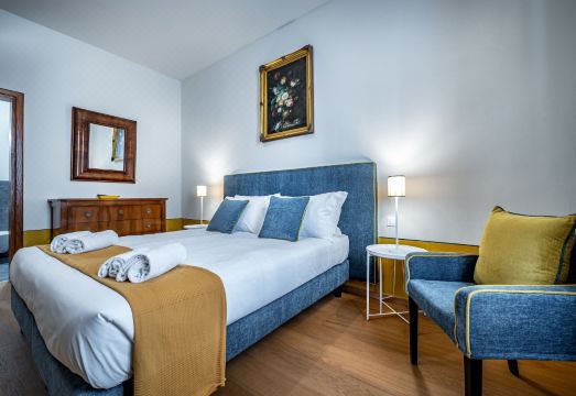 YiD Leone X luxury 4 Bedroom Hotel Overview