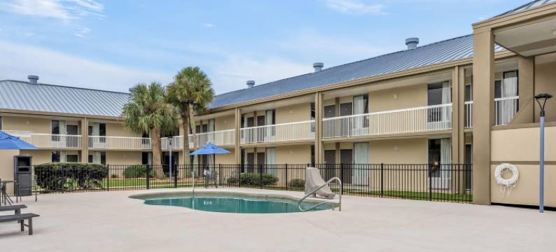 Days Inn by Wyndham Adel I-75图片