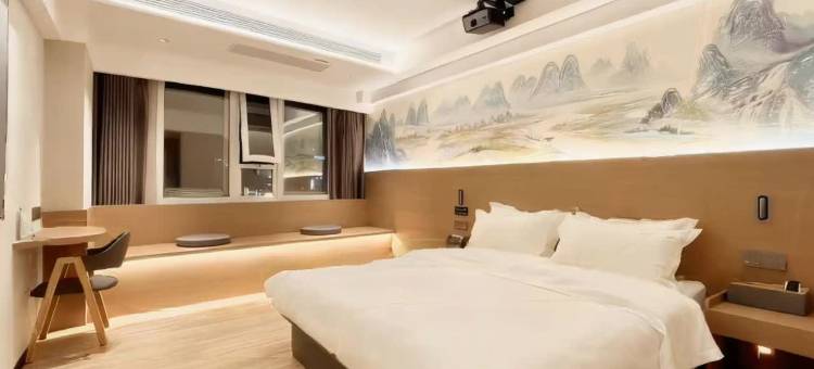 栖悦影音酒店(桂林火车站两江四湖店)图片