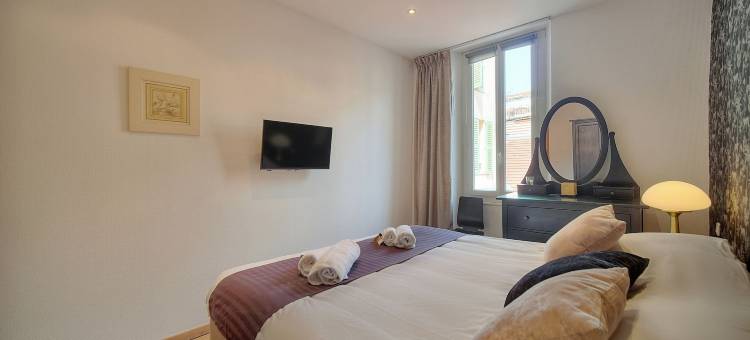 坎城的参考编号341638(3 pi Ces Avec Balcon Vue Sur le Vieux Port A2b022)图片
