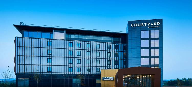 万怡埃克塞特桑迪公园酒店(Courtyard Exeter Sandy Park)图片
