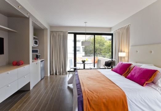 Bulnes Eco Suites Hotel Overview