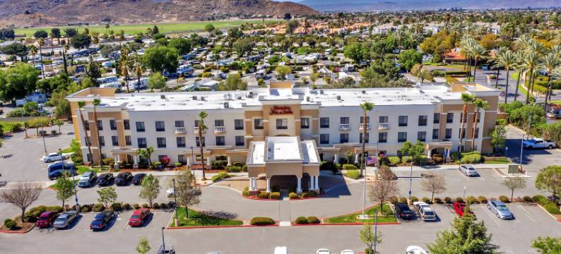 希尔顿欢朋套房酒店-赫米特(Hampton Inn & Suites Hemet)图片