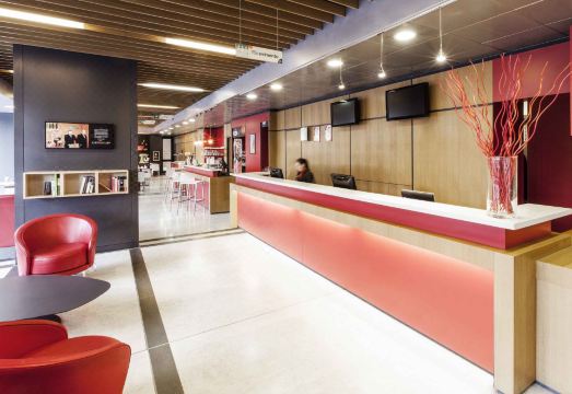 Ibis Roma Fiera Hotel Overview