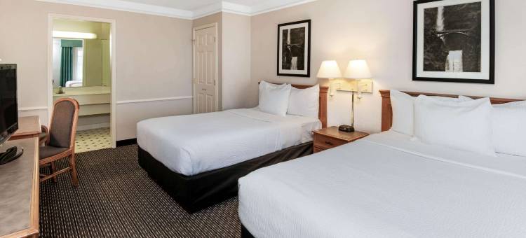 拉昆塔温德姆酒店由温汉姆IH-10西部圣安东尼奥TX(La Quinta Inn by Wyndham IH-10 West San Antonio TX)图片