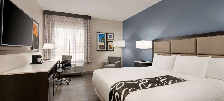 圣贝纳迪诺拉昆塔温德姆套房酒店(La Quinta Inn & Suites by Wyndham San Bernardino)图片