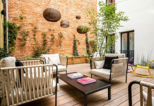 Laz' Hotel Spa Urbain Paris Hotel Overview