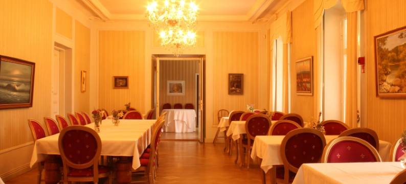 科特卡霍维庄园酒店(Kartanohotelli Karhulan Hovi)图片