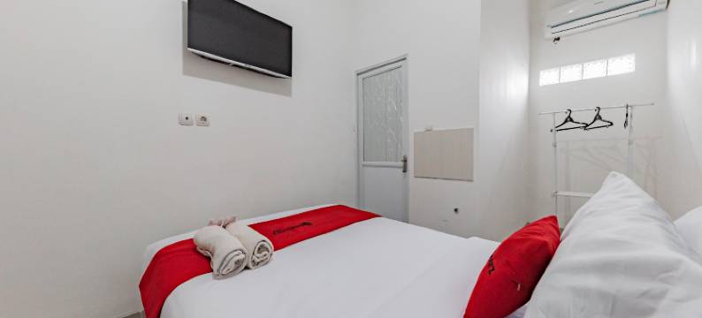 茂物苏里亚肯查纳红多兹酒店(RedDoorz @ Suryakencana Bogor)图片