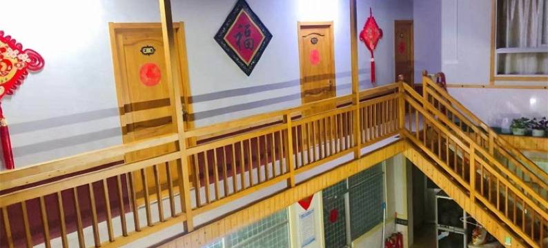 临海50米赶海拾贝坐船游泳自家渔家特色民宿(东区二街分店)图片